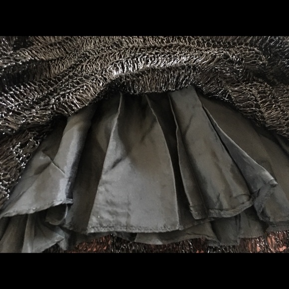 A two piece evening dress - Picture 8 of 8